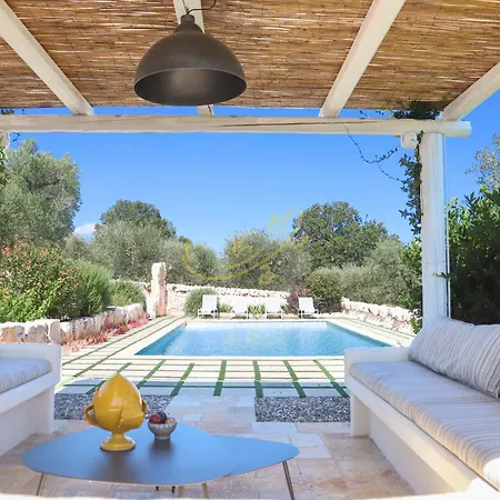 Td Trulli Locobello Stylish & Cozy Trulli With Pool Holiday home