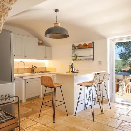 Td Trulli Locobello Stylish & Cozy Trulli With Pool