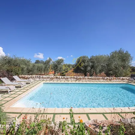 Td Trulli Locobello Stylish & Cozy Trulli With Pool Holiday home