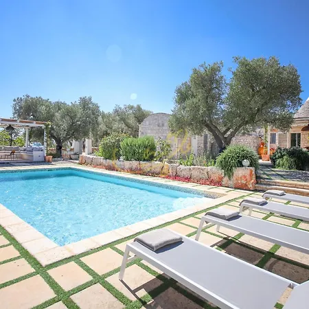 Holiday home Td Trulli Locobello Stylish & Cozy Trulli With Pool *